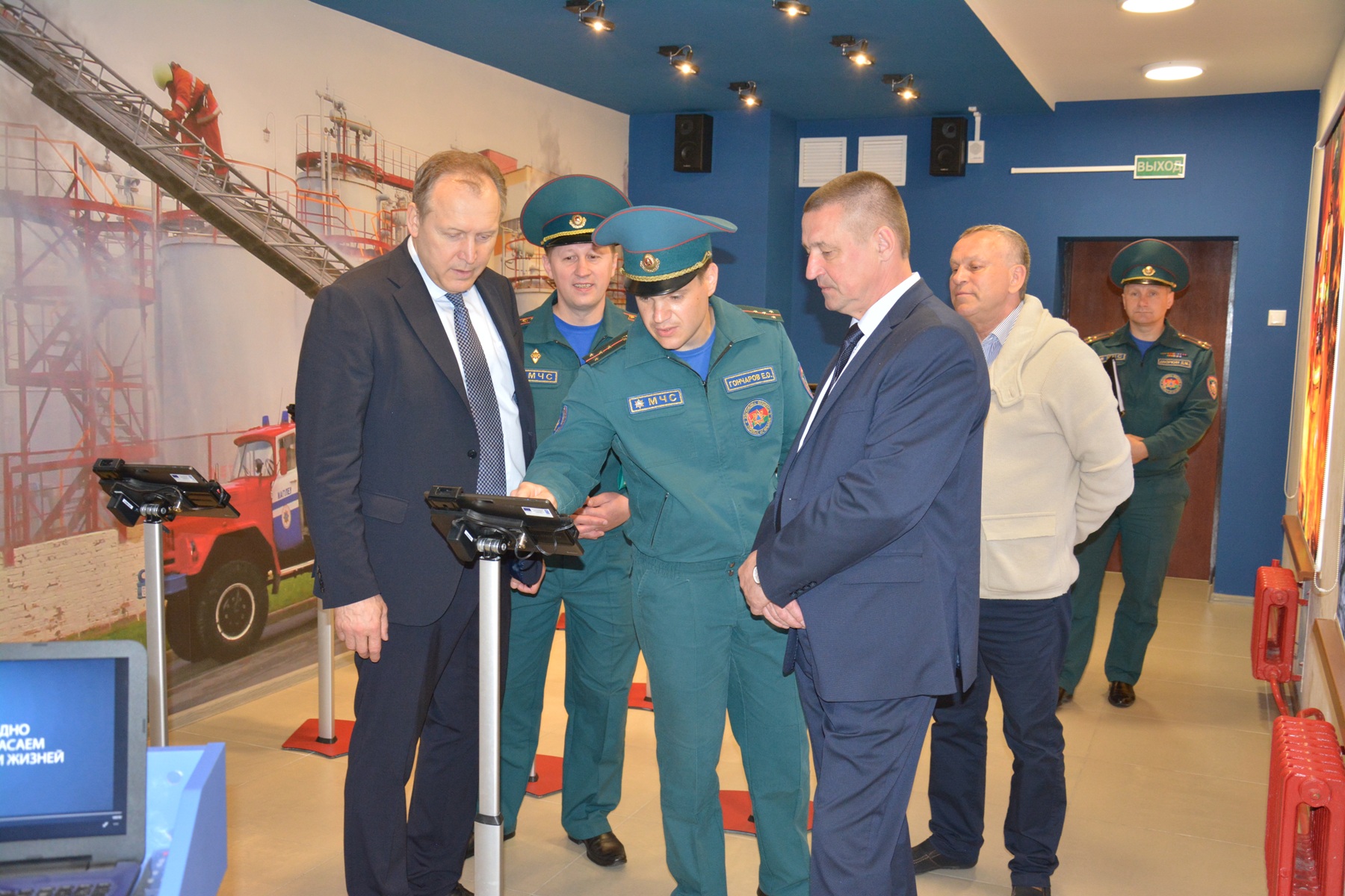 Министр и губернатор посетили центр безопасности в Могилеве
