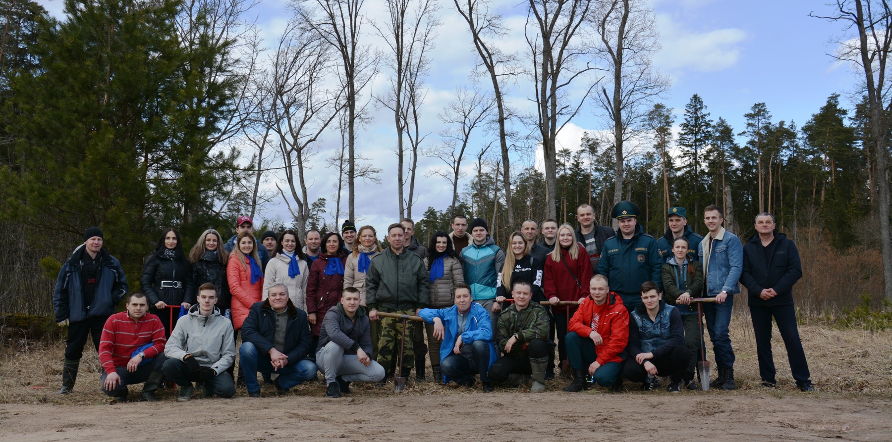 Работники Могилевского областного управления МЧС приняли участие в акции «Неделя леса».