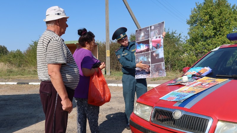 Автолавка с полезными знаниями для сельчан. Кричев