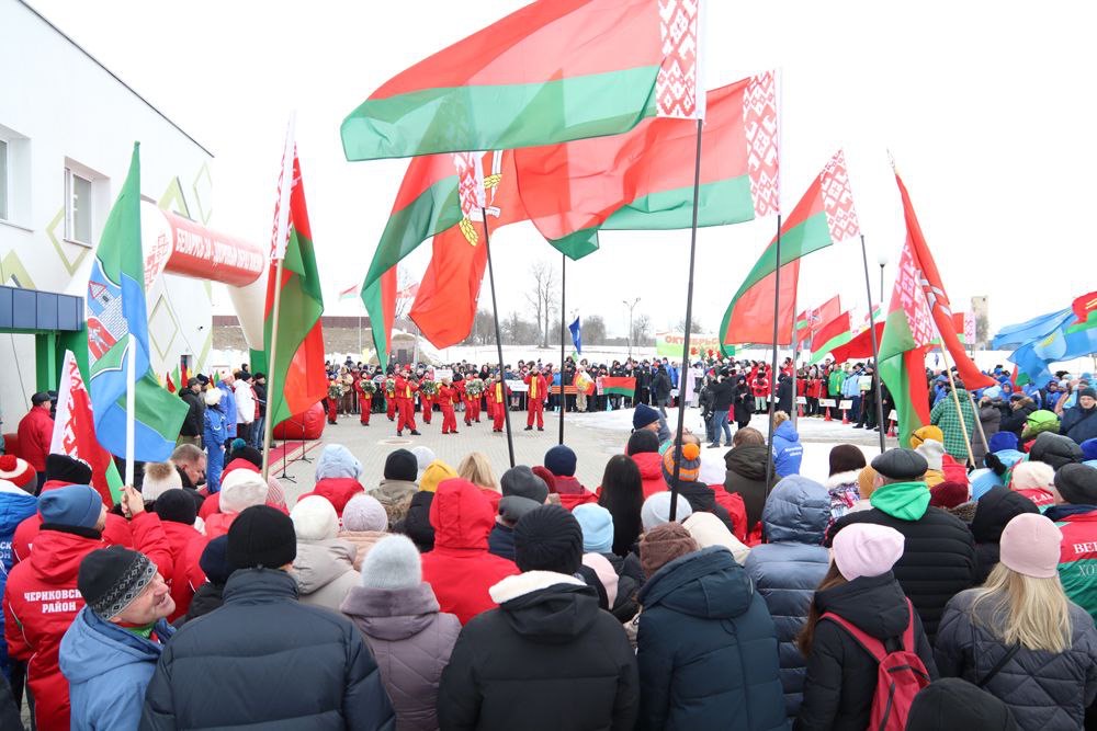 Спасатели приняли участие в зимнем спортивном празднике "Могилевская лыжня - 2024"